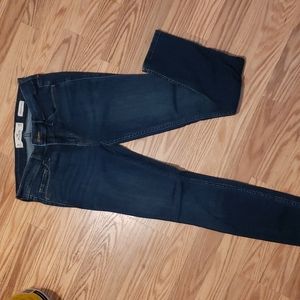 Low rise hollister super skinny jeans size 3s w. 26 l.28
